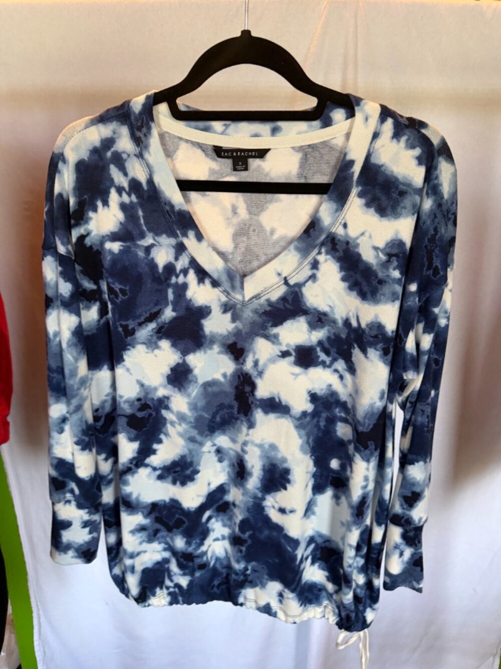 Zac & Rachel Blue White Tie Dye V-Neck Drawstring Hem Top S